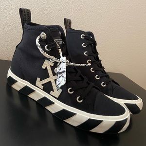 Off-White Vulcanized Mid-Top